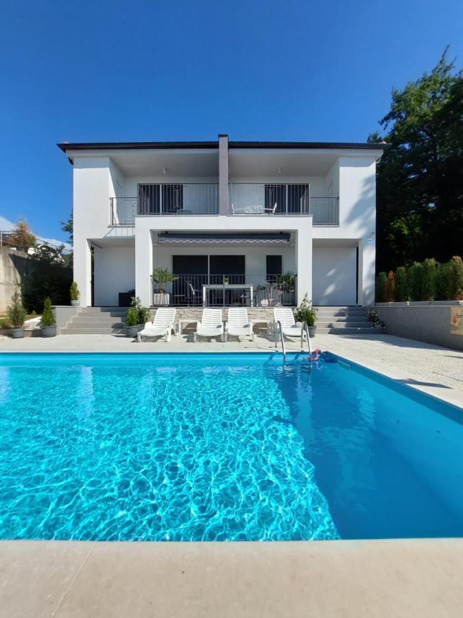 Villa Madlen Icici Exterior photo
