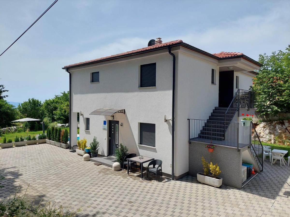 Villa Madlen Icici Exterior photo